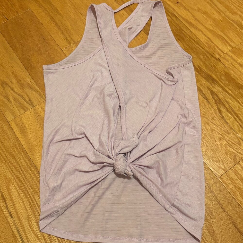 Athleta Shirt Womens Backless/Tie Back Tank Top Lilac Purple RN#54023 Size XS - Picture 1 of 4